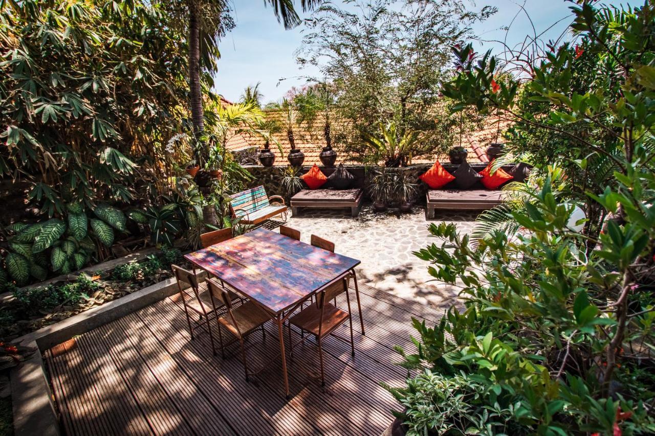 Villa Bukit Malas آميدْ المظهر الخارجي الصورة